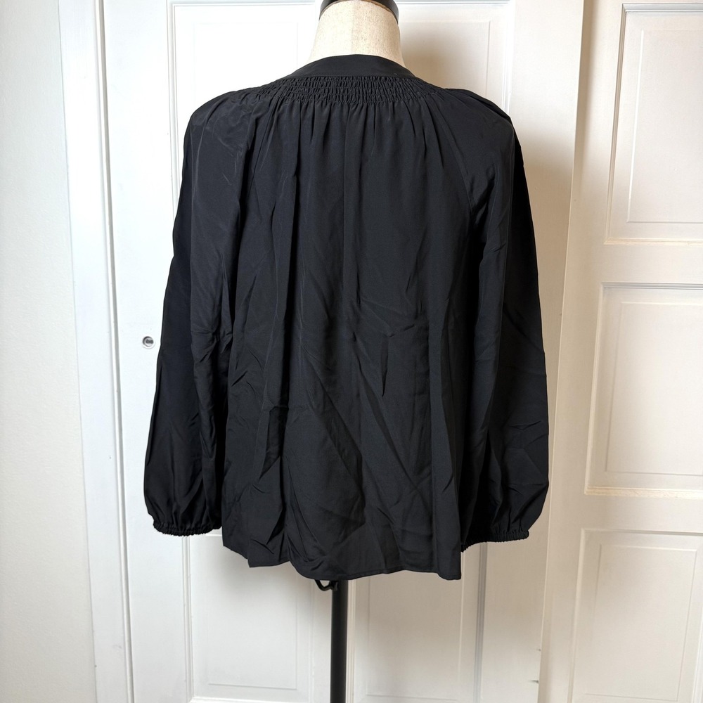 Lilly Pulitzer Blouse Womens Large Black Silk Pullover Smocked Long Sleeve Top - Picture 4 of 9